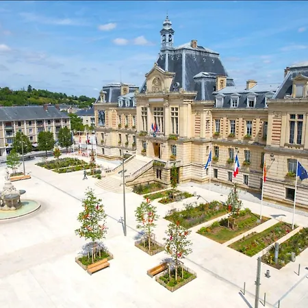 Le Chaleureux - 5 Min Du Centre Avec Jardin Apartamento